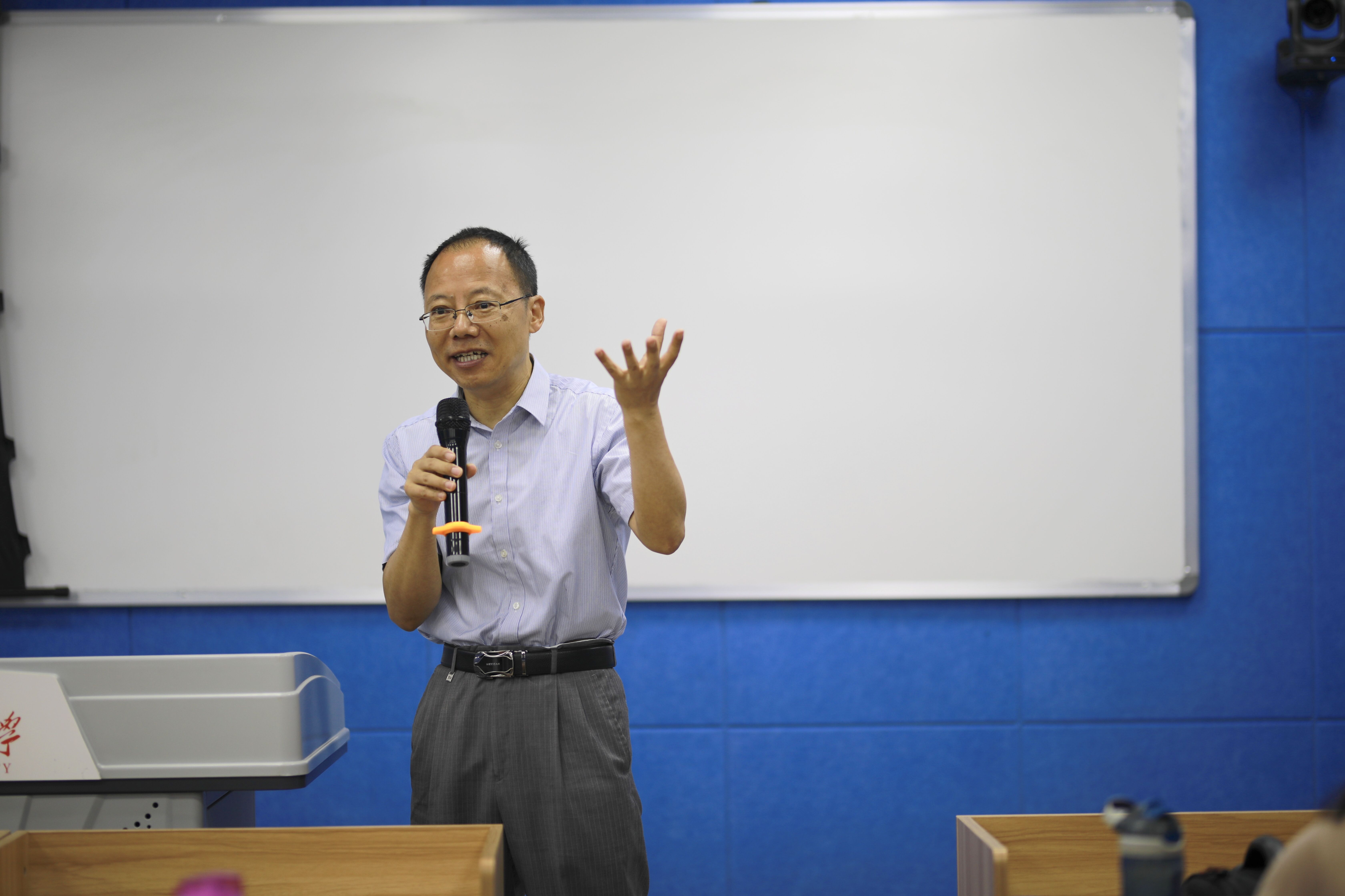 李政军教授授课