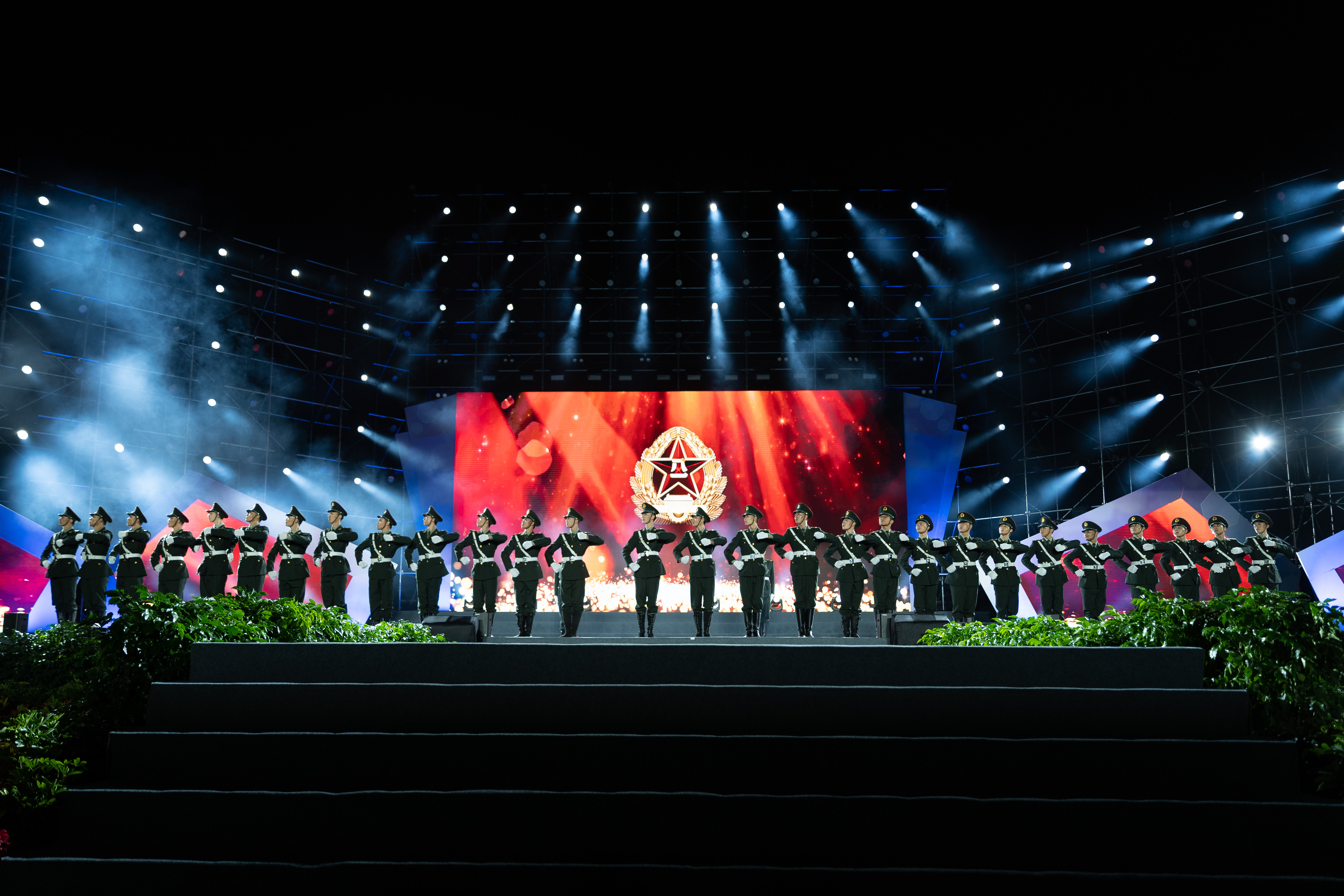 第十二届"西华秋韵"文艺晚会举行 难忘的精彩时光